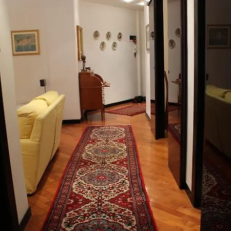 Down Town Apartman