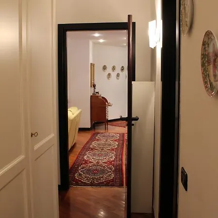 Down Town Apartman La Spezia