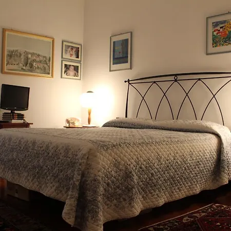 Down Town Apartman La Spezia